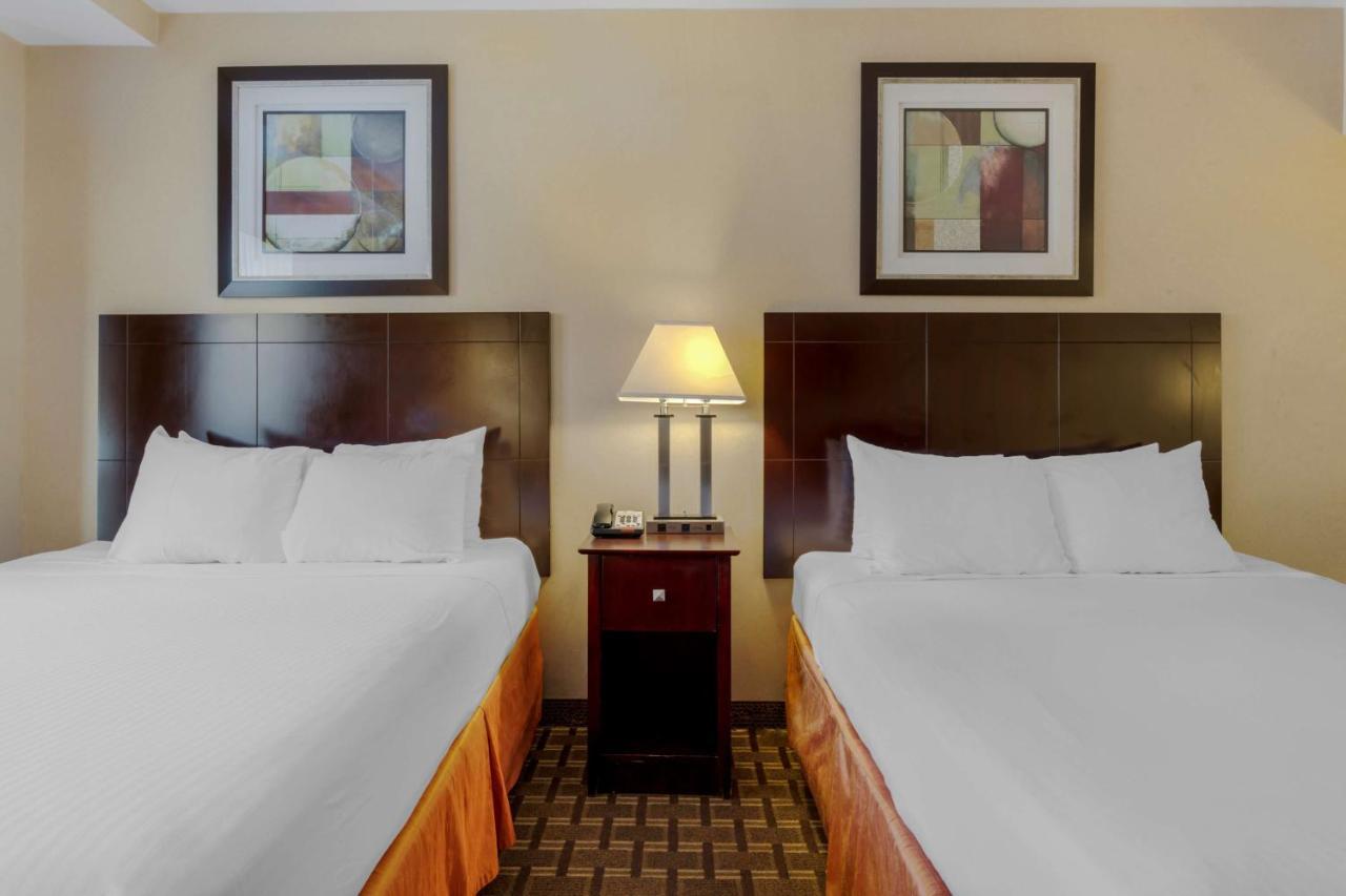 Best Western Plus Brooklyn Bay Hotel Nowy Jork Zewnętrze zdjęcie